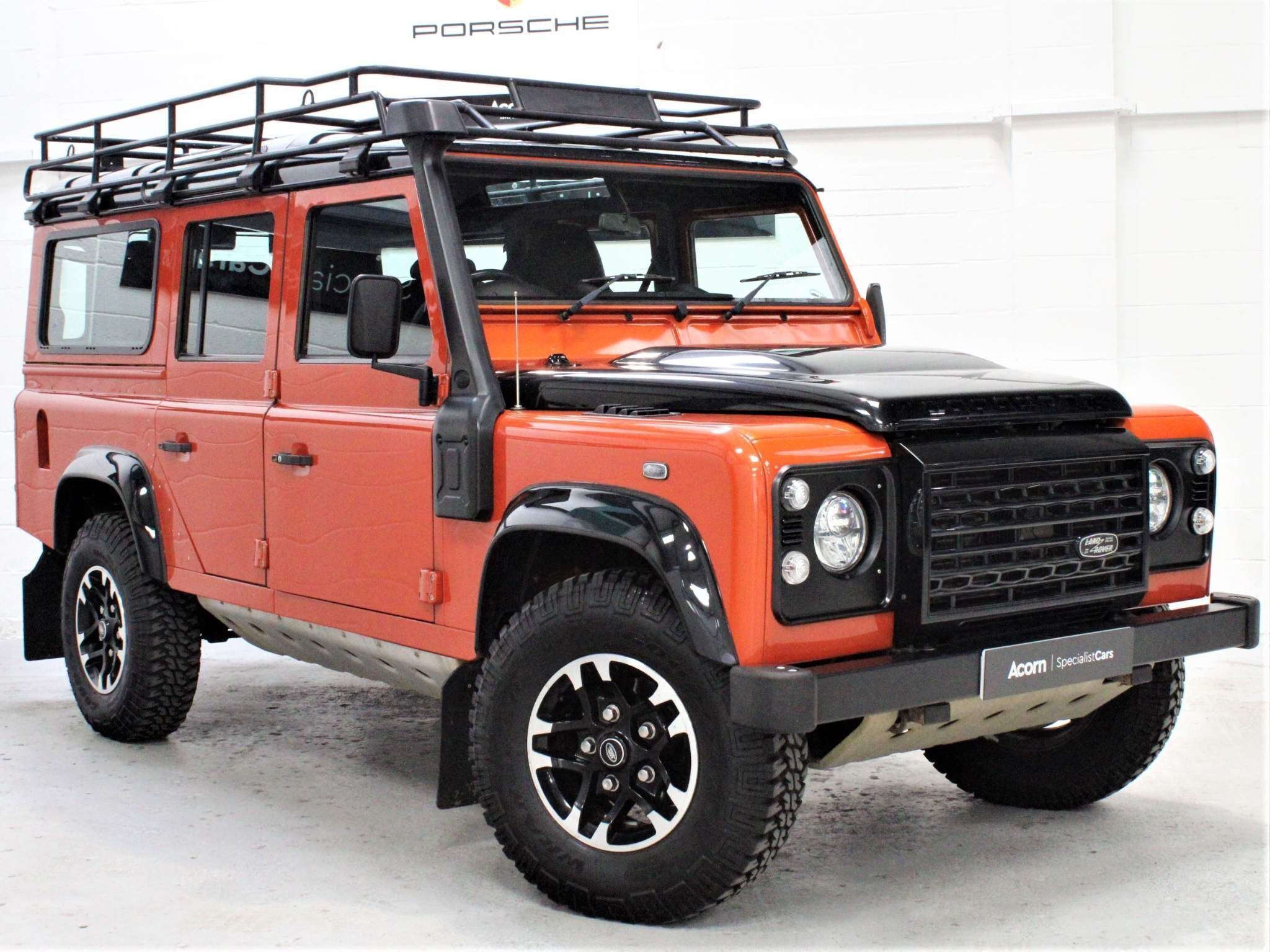 Land Rover Defender 110