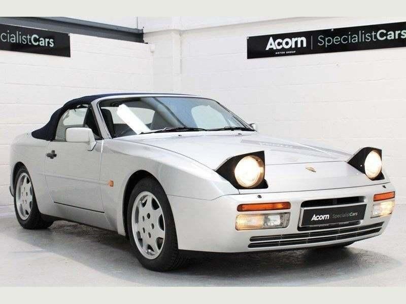 Porsche 944